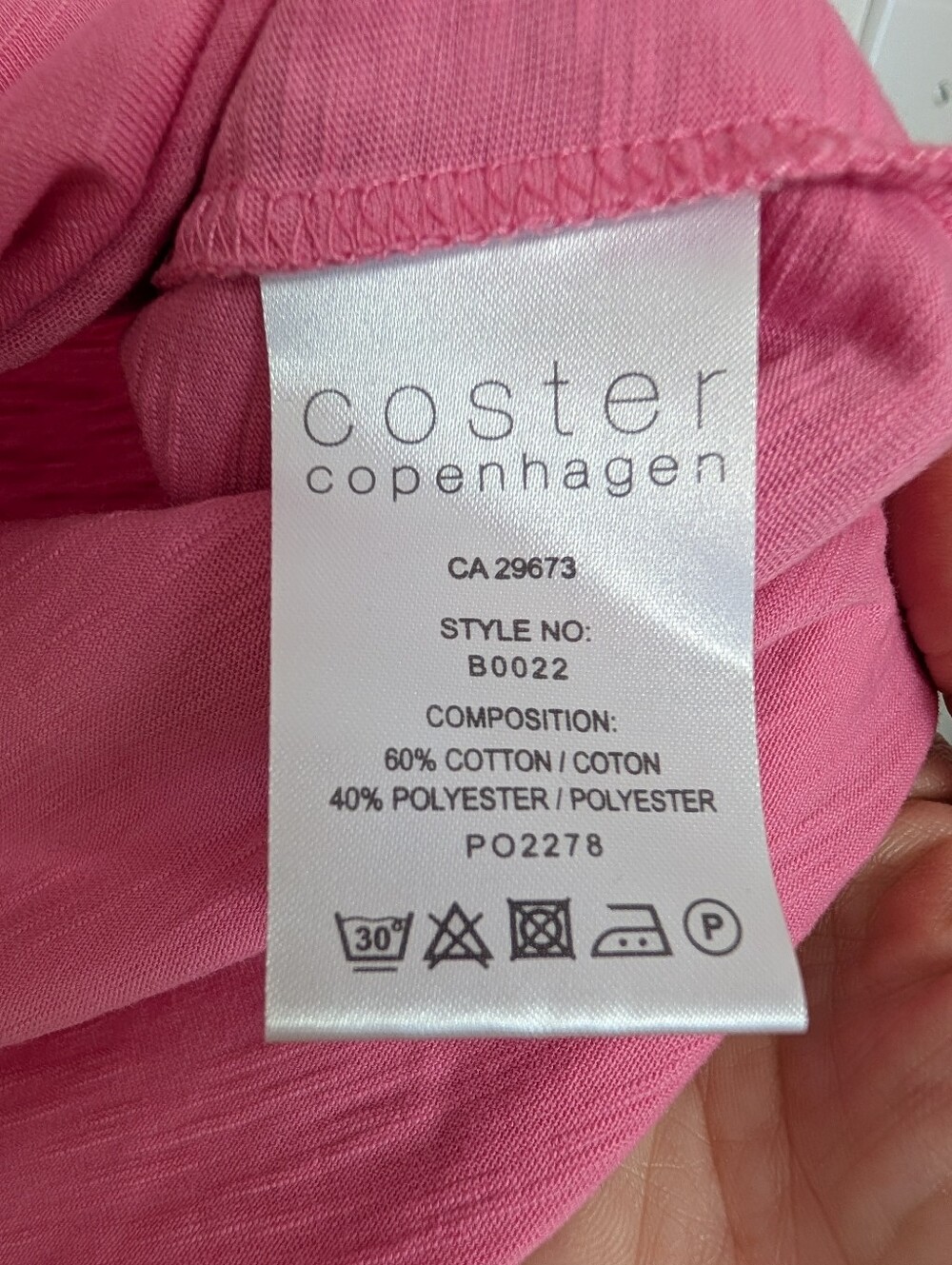 Coster Copenhagen Pink V-Neck Short Sleeve T-Shirt Size Medium - Picture 4 of 4